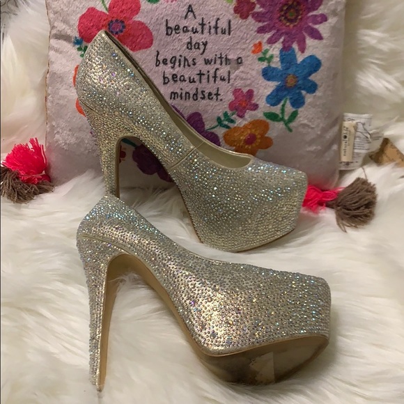 Steve Madden Deevaa Champagne Rhinestones Heels - Picture 10 of 13